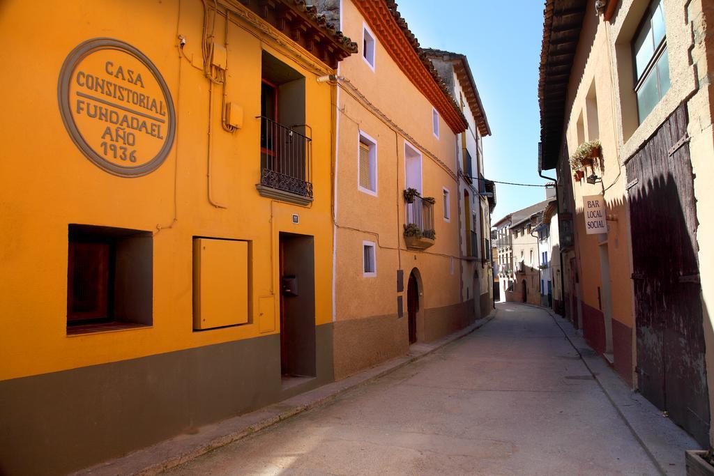 Apartamentos Casa Molinero Buera Luaran gambar
